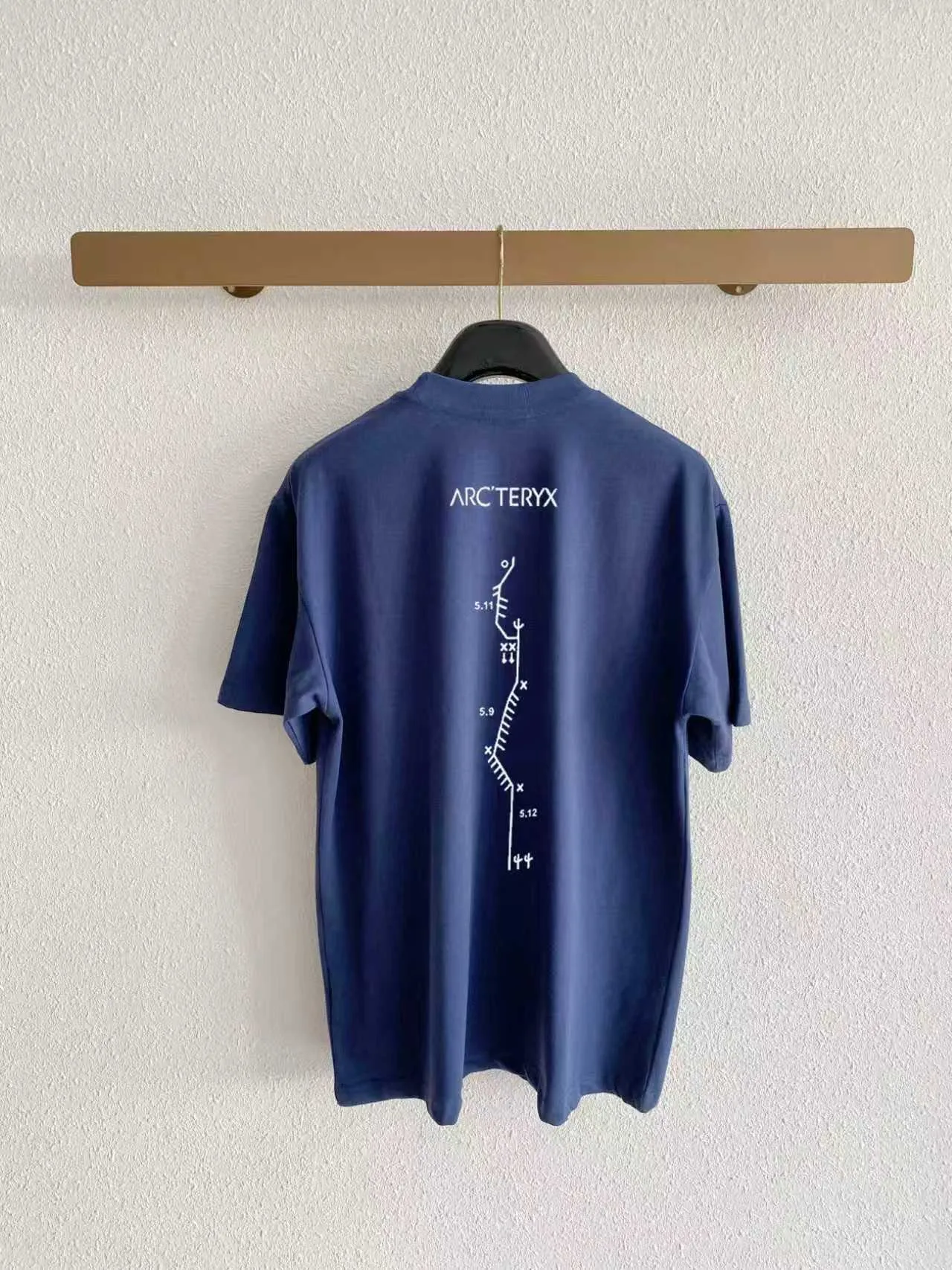 Arc’ter/ logo + New Arrival ， ， ， ， T Same Style。 :Black White Blue Gray Size:S（90-130 ） M（125-140 ） L（135-160 ） XL（160-180 ） XXL（180 ）